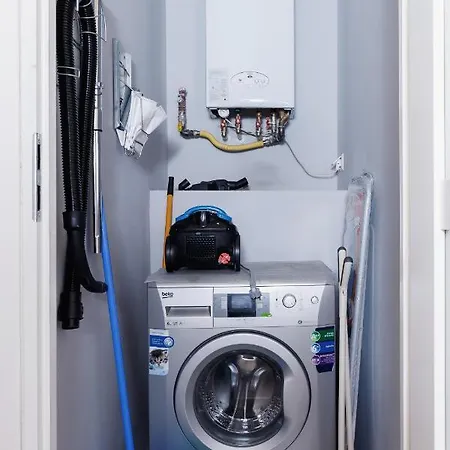 شقة Modern Lubicz By Renters *
