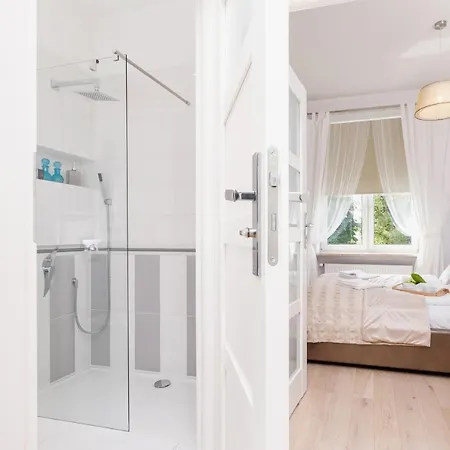 公寓 Modern Lubicz By Renters *