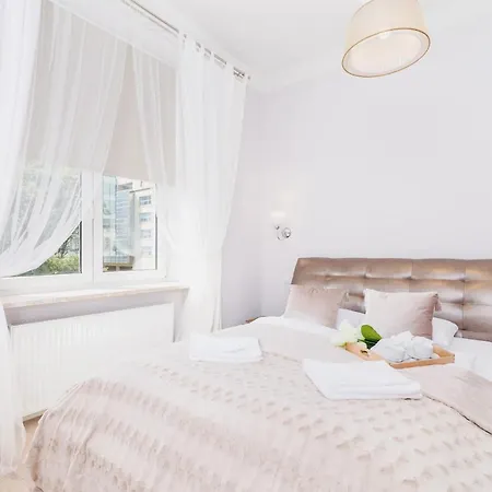 Apartament Modern Lubicz By Renters Kraków